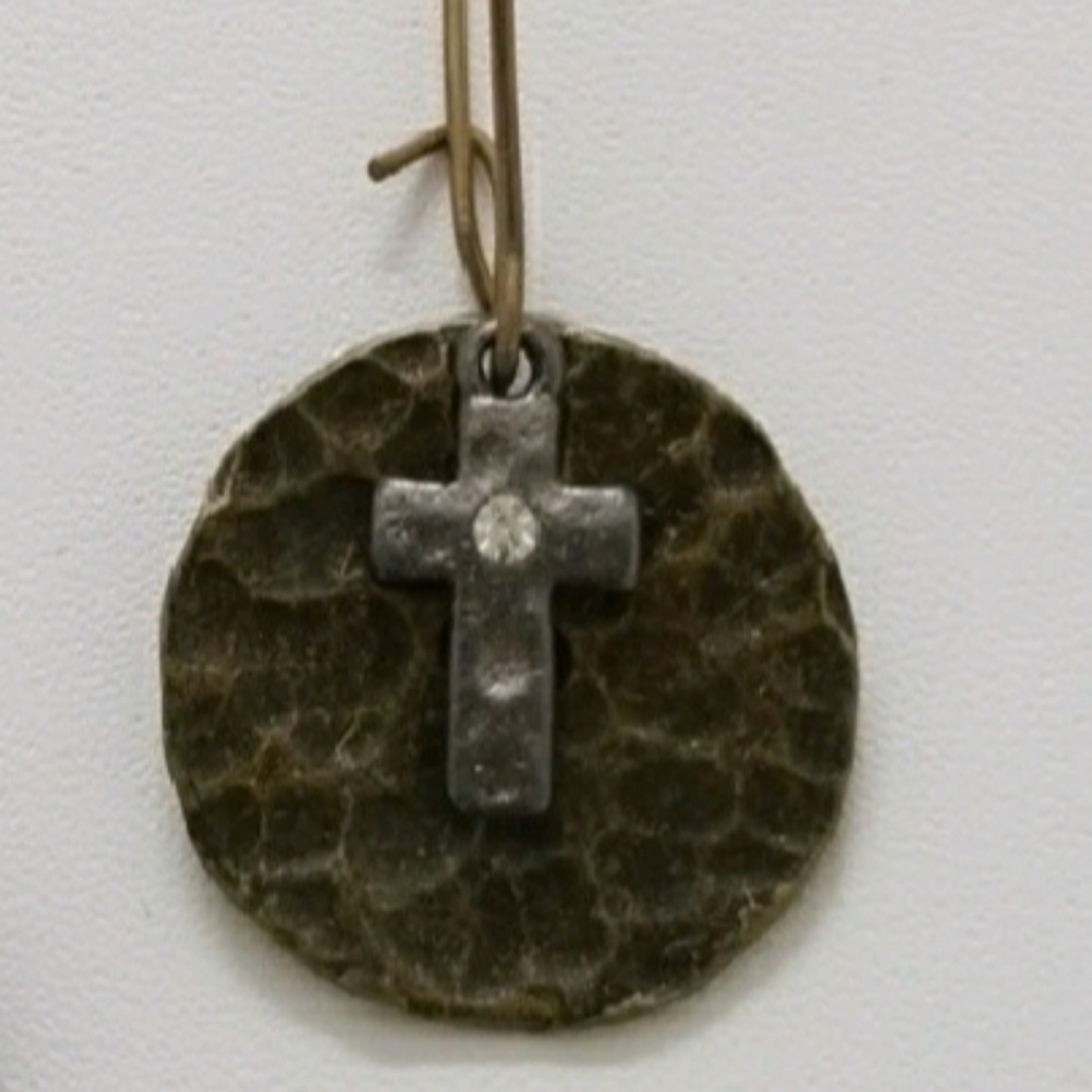 Cross earrings with disk hammered bronze tone - Picture 6 of 8